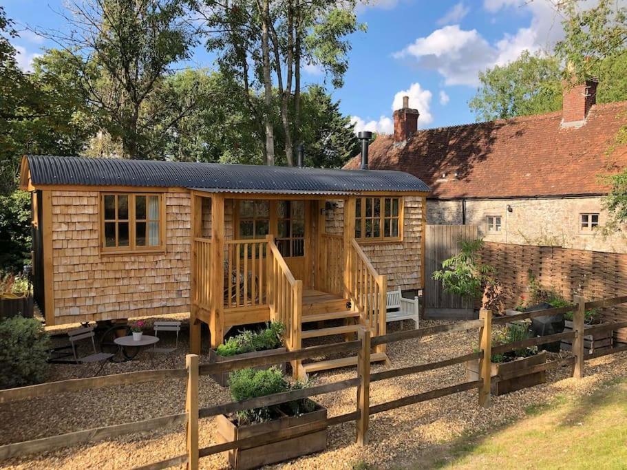 Apartmán The Walnut Wagon In The Heart Of Mells. Frome Exteriér fotografie
