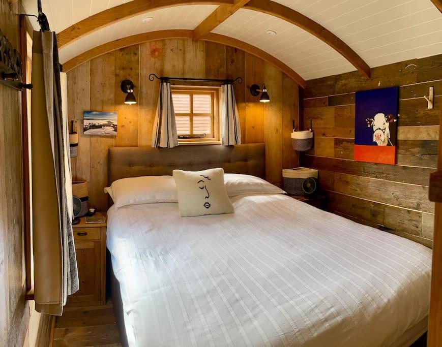 Apartmán The Walnut Wagon In The Heart Of Mells. Frome Exteriér fotografie